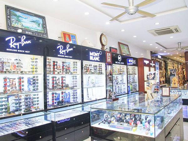 Địa chỉ mua kính mắt chính hãng Hà Nội uy tín mà bạn nên biết