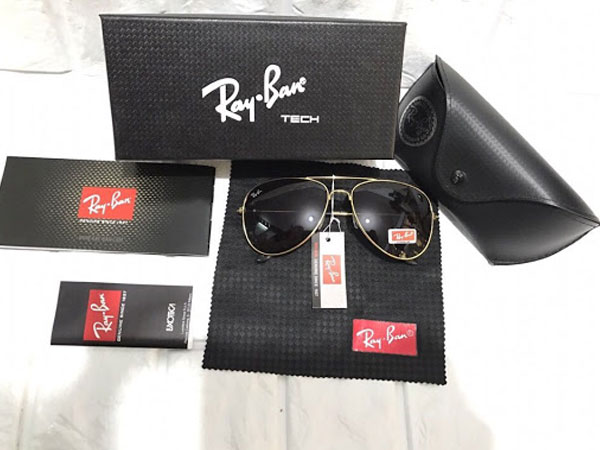 Cùng khám phá cửa hàng kính Rayban chính hãng Long Biên